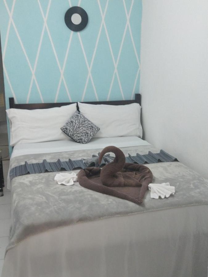 The Red Hut Inn Belize City Luaran gambar